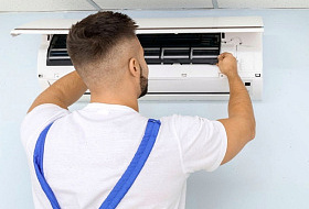 Монтаж кондиционера (сплит-системы) во время ремонта